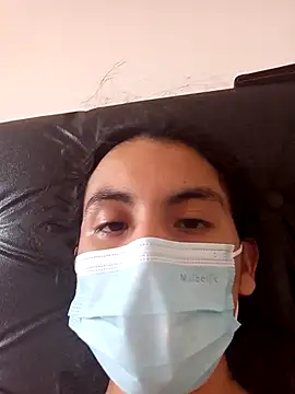 Snapshot of FKF2004 chatting on September 17, 2025, 7:26 pm FKF2004 online show from September 17, 2025, 7:26 pm