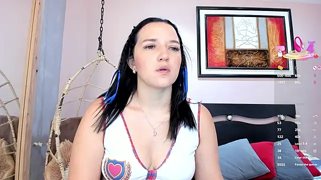  EmilyJireh  online show from May 28, 2026, 7:11 pm