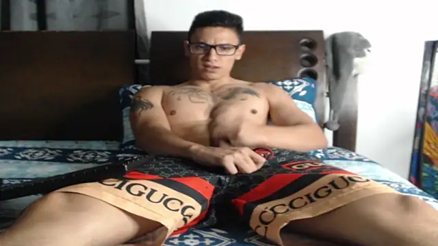 Tobicutee online show from February 8, 2026, 3:21 am