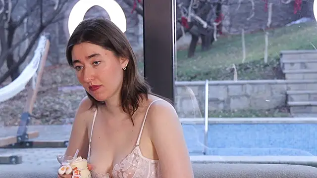 Snapshot of GentleSparkMay chatting on December 8, 2024, 12:30 pm GentleSparkMay online show from December 8, 2024, 12:30 pm