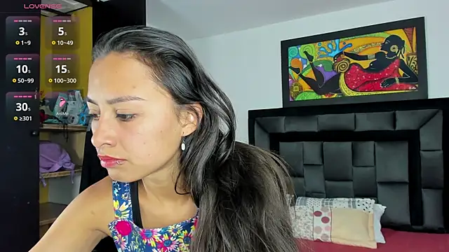 tatiana valencia online show from February 5, 2025, 1:00 pm