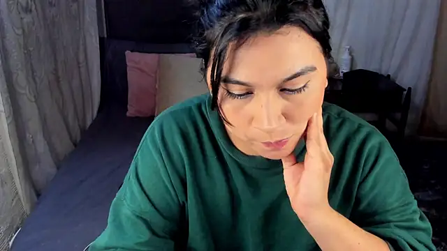 Judychase2 online show from February 13, 2025, 5:54 pm