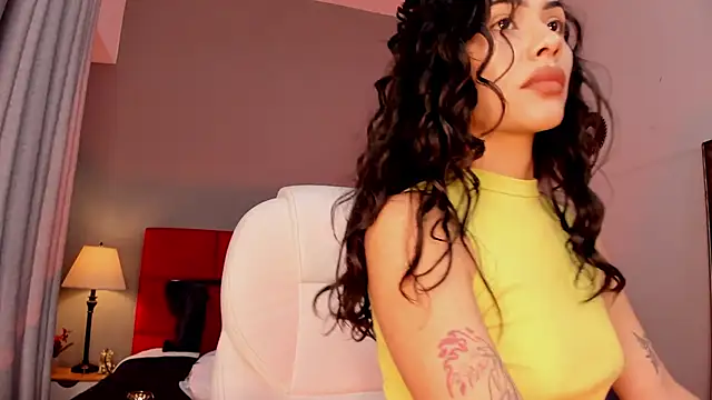 Giovanna oliveira online show from March 1, 2026, 4:47 am