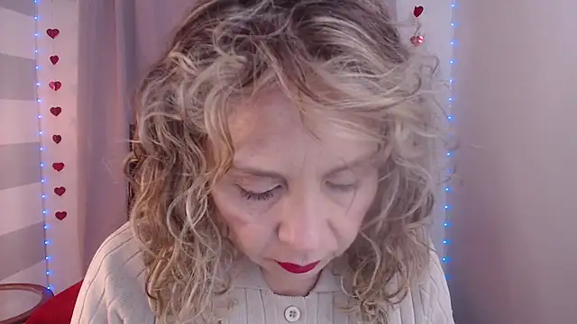 Afrodita sg online show from February 18, 2026, 2:57 pm