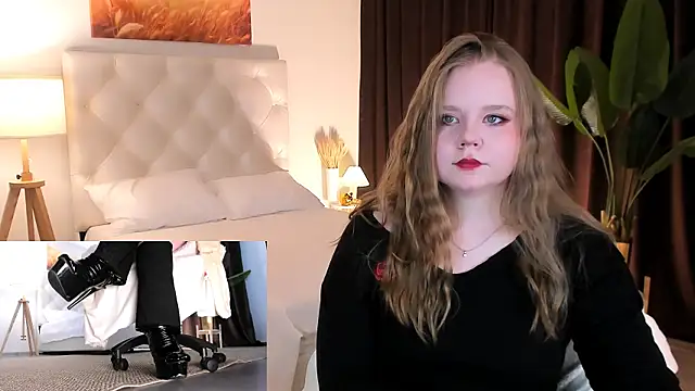 Snapshot of footfetish_baby chatting on September 16, 2025, 12:33 am footfetish baby online show from September 16, 2025, 12:33 am