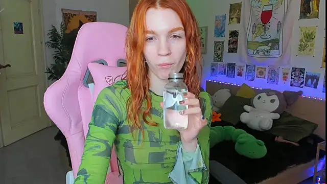 Snapshot of Sunny_Elly chatting on March 17, 2025, 6:07 am Sunny Elly online show from March 17, 2025, 6:07 am