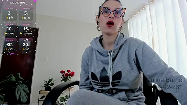 Snapshot of paulinabarnett- chatting on February 24, 2026, 2:37 pm paulinabarnett- online show from February 24, 2026, 2:37 pm