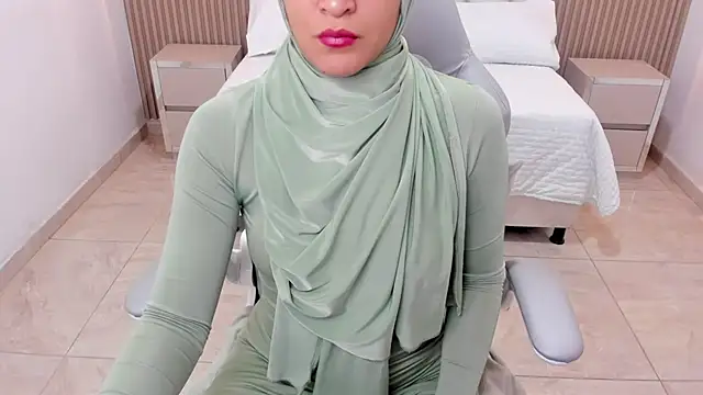 Hanaa latif online show from March 17, 2025, 3:07 pm