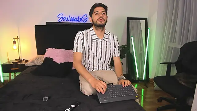 -soulmate-s online show from January 19, 2026, 1:15 pm