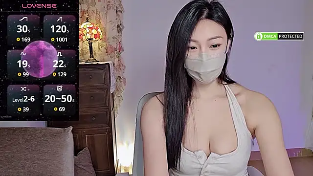 Snapshot of L-Moonlight chatting on December 28, 2024, 10:03 am L-Moonlight online show from December 28, 2024, 10:03 am