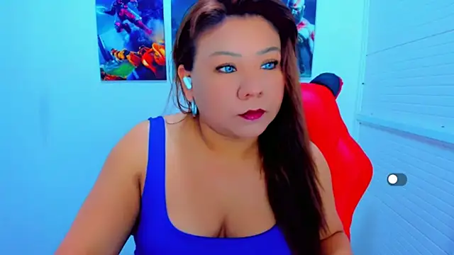 Snapshot of victoria_love89 chatting on April 21, 2026, 2:04 am victoria love89 online show from April 21, 2026, 2:04 am
