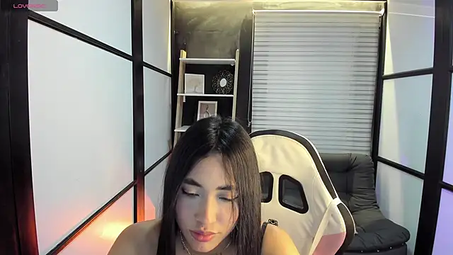 lilithTeen1  online show from January 21, 2025, 7:37 am