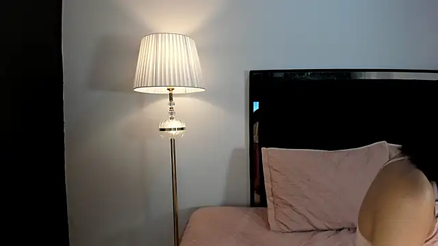 lilithTeen1  online show from March 22, 2026, 10:35 pm