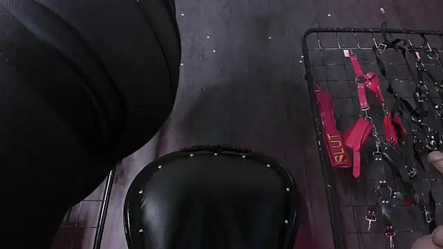 Carolina Arias online show from November 1, 2025, 7:27 pm