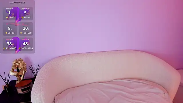 NatalyThorn88 online show from October 19, 2025, 5:08 am