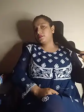 Simran-Kaur143 online show from July 11, 2026, 10:07 am