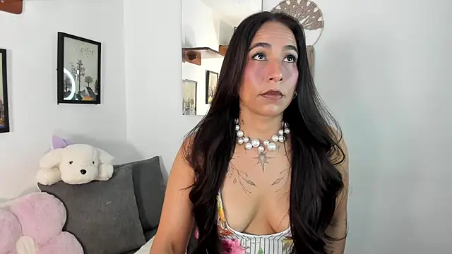 Snapshot of electra_hunt chatting on June 6, 2026, 10:58 pm electra hunt online show from June 6, 2026, 10:58 pm