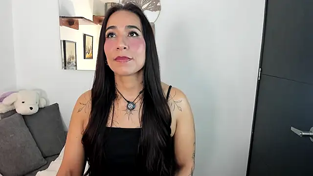 Snapshot of electra_hunt chatting on June 16, 2026, 12:13 am electra hunt online show from June 16, 2026, 12:13 am