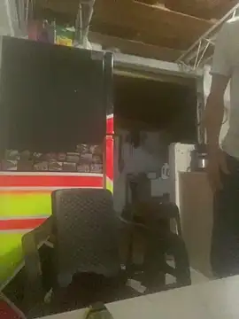 laye19 online show from February 26, 2026, 4:55 am