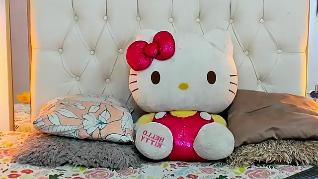 Snapshot of camila_sex_latina chatting on January 13, 2025, 2:18 am camila sex latina online show from January 13, 2025, 2:18 am