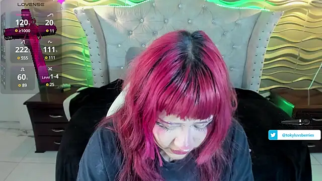 Snapshot of toky_doll chatting on February 6, 2025, 12:43 am toky doll online show from February 6, 2025, 12:43 am