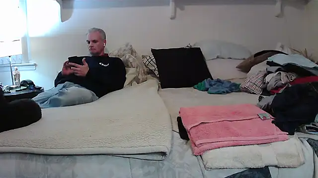 Snapshot of Hand69someguy chatting on November 24, 2025, 9:03 pm Hand69someguy online show from November 24, 2025, 9:03 pm