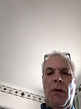 Snapshot of Hand69someguy chatting on April 8, 2026, 11:05 pm Hand69someguy online show from April 8, 2026, 11:05 pm