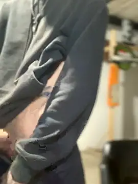 Snapshot of 27powercm chatting on October 25, 2025, 12:40 am 27powercm online show from October 25, 2025, 12:40 am