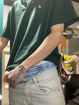 Snapshot of 27powercm chatting on October 31, 2025, 5:30 am 27powercm online show from October 31, 2025, 5:30 am