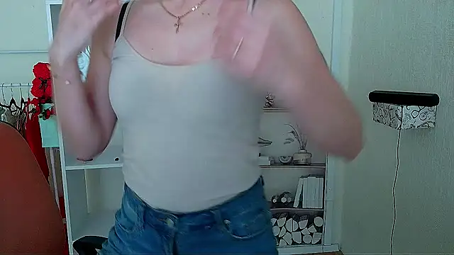 Snapshot of _Barbie_Kiss_ chatting on June 11, 2026, 1:09 pm Barbie Kiss online show from June 11, 2026, 1:09 pm