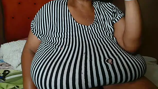 tinagiant online show from March 19, 2026, 10:03 pm