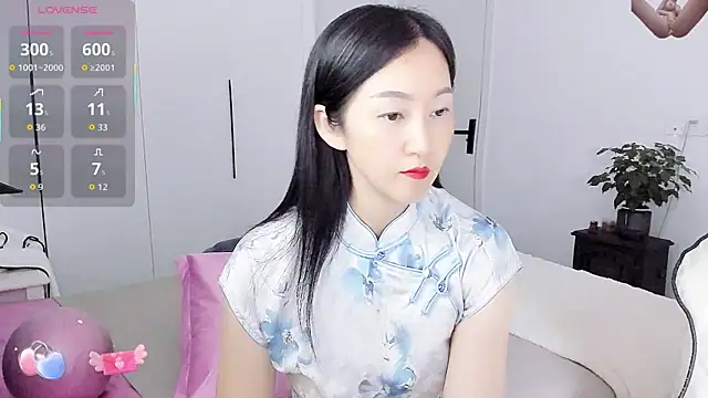 paopao-a online show from December 1, 2025, 4:17 am