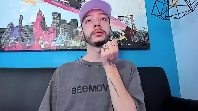 Snapshot of noah_ricci chatting on December 20, 2024, 12:05 pm noah ricci online show from December 20, 2024, 12:05 pm