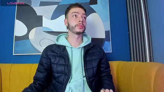 Snapshot of noah_ricci chatting on December 21, 2024, 12:59 pm noah ricci online show from December 21, 2024, 12:59 pm