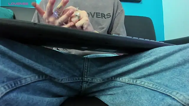 Snapshot of noah_ricci chatting on December 28, 2024, 12:03 pm noah ricci online show from December 28, 2024, 12:03 pm