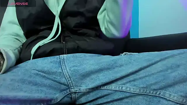 Snapshot of noah_ricci chatting on January 5, 2025, 12:10 pm noah ricci online show from January 5, 2025, 12:10 pm