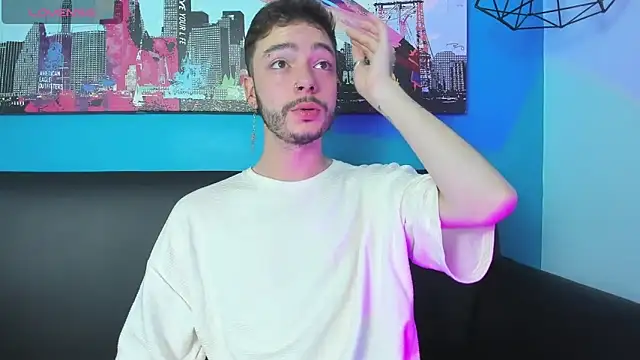 Snapshot of noah_ricci chatting on January 6, 2025, 12:02 pm noah ricci online show from January 6, 2025, 12:02 pm