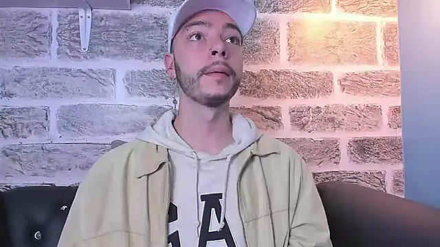 Snapshot of noah_ricci chatting on February 10, 2025, 12:08 pm noah ricci online show from February 10, 2025, 12:08 pm