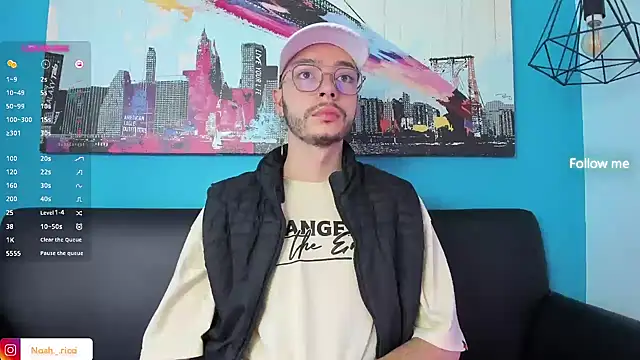 Snapshot of noah_ricci chatting on February 12, 2025, 12:01 pm noah ricci online show from February 12, 2025, 12:01 pm