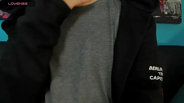 Snapshot of noah_ricci chatting on February 18, 2025, 12:39 pm noah ricci online show from February 18, 2025, 12:39 pm