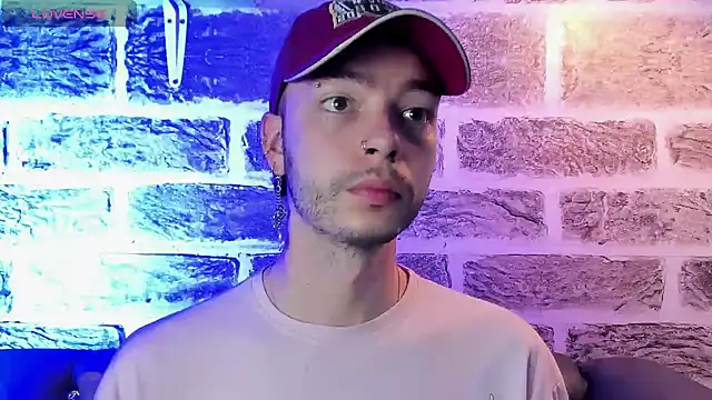 Snapshot of noah_ricci chatting on September 27, 2025, 12:43 pm noah ricci online show from September 27, 2025, 12:43 pm