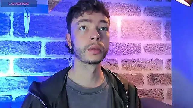 Snapshot of noah_ricci chatting on October 1, 2025, 12:33 pm noah ricci online show from October 1, 2025, 12:33 pm