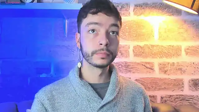 Snapshot of noah_ricci chatting on November 2, 2025, 12:40 pm noah ricci online show from November 2, 2025, 12:40 pm