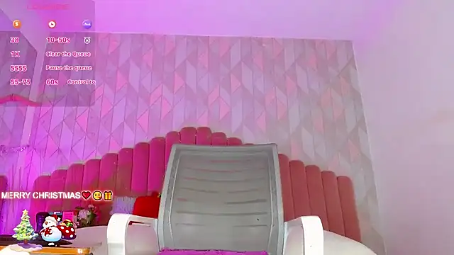 Snapshot of angelyy_02 chatting on December 25, 2024, 8:40 am angelyy 02 online show from December 25, 2024, 8:40 am