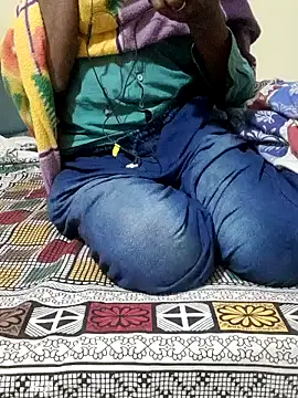 Chocolate stud10 online show from December 4, 2024, 7:45 pm