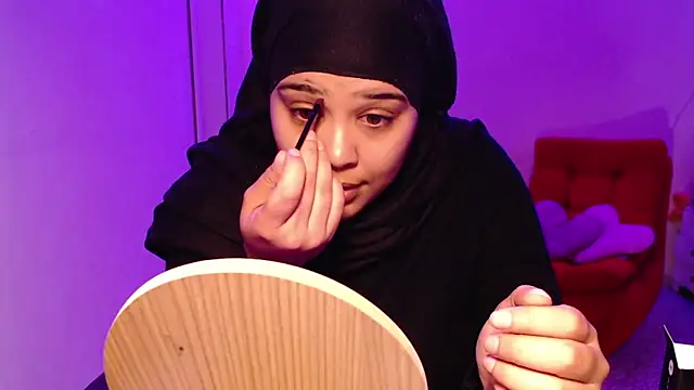 VenussTits97 online show from April 1, 2026, 11:46 pm