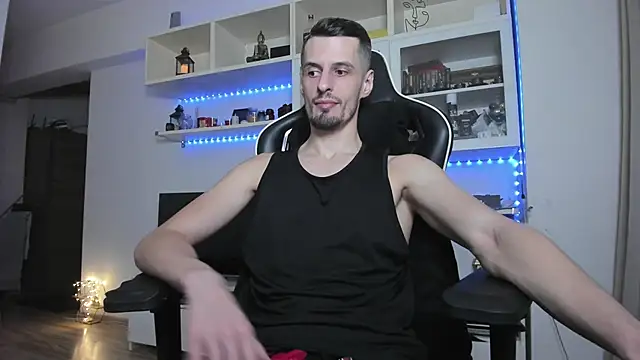 Snapshot of ToddClaytonn chatting on December 4, 2025, 5:21 pm ToddClaytonn online show from December 4, 2025, 5:21 pm