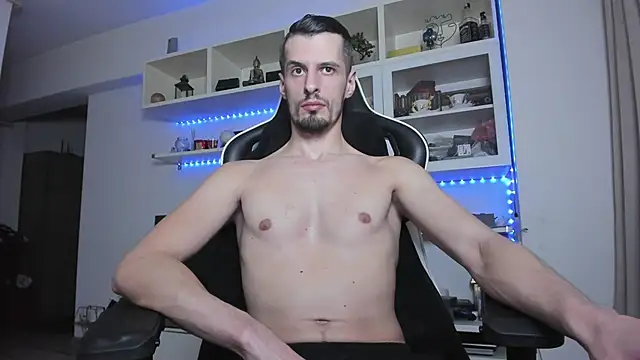 Snapshot of ToddClaytonn chatting on December 13, 2025, 10:59 pm ToddClaytonn online show from December 13, 2025, 10:59 pm