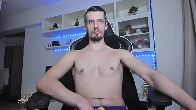 Snapshot of ToddClaytonn chatting on December 18, 2025, 2:06 am ToddClaytonn online show from December 18, 2025, 2:06 am