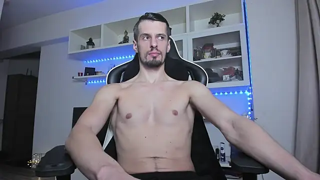 Snapshot of ToddClaytonn chatting on December 18, 2025, 11:33 pm ToddClaytonn online show from December 18, 2025, 11:33 pm